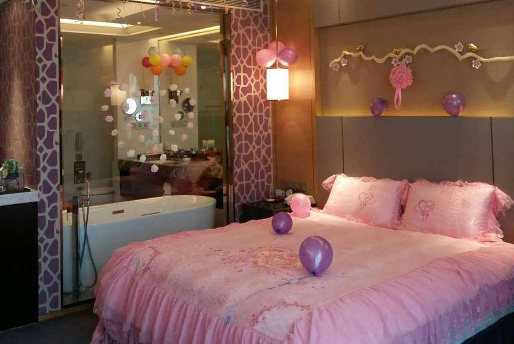 Hotel Ramada Yiyang Taojiang Zimmer foto