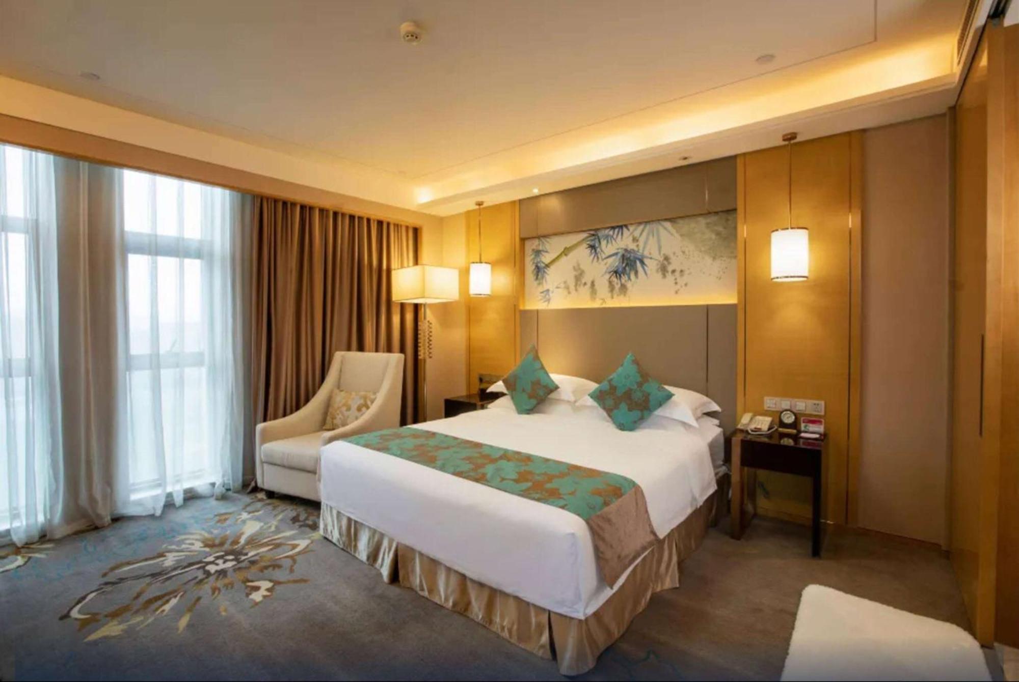 Hotel Ramada Yiyang Taojiang Exterior foto